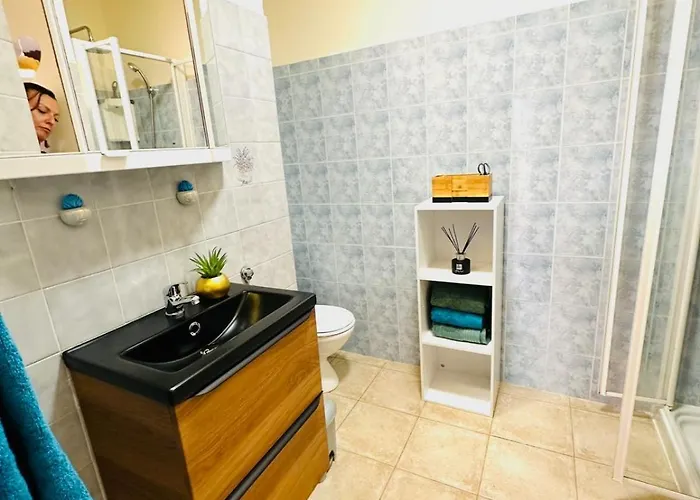 Front De Et Piscines * Ghisonaccia